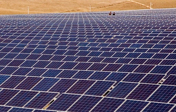 Huanghe Hydropower Golmud Solar Park, Qinghai China (317GWh)