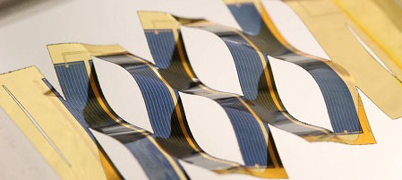 inspired-by-art-lightweight-solar-cells-track-the-sun