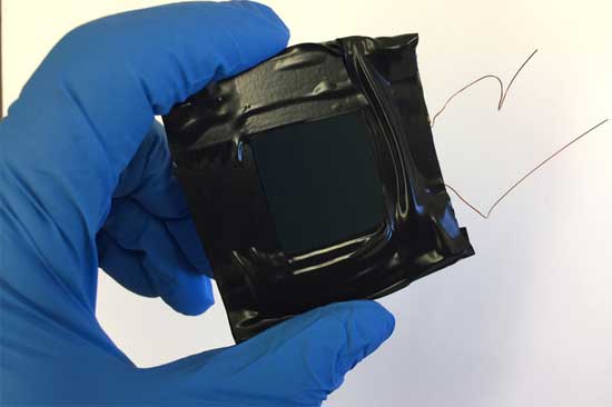 This first version of a new layered perovskite solar cell