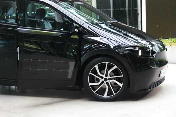 Sono-Motors-unveils-the-solar-powered-car