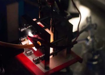 New breakthrough couples abilities of both a solar cell and a battery in one device
