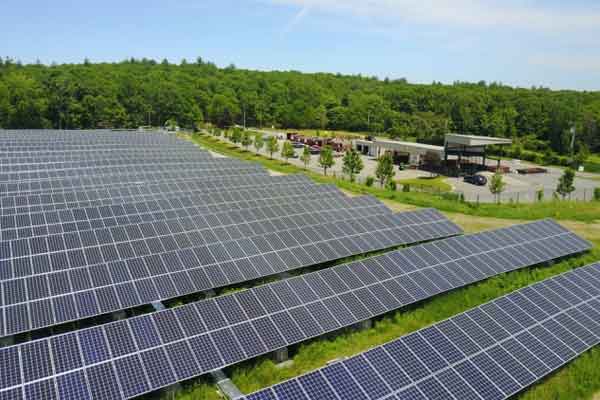 Solstice-works-with-solar-developers-to-fund-large