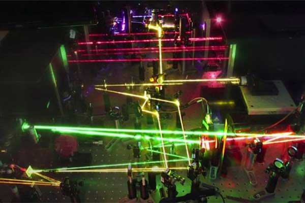 Lasers-in-the-Optoelectronics-Lab
