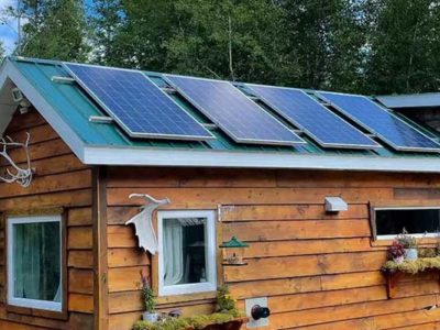 tiny-Northern-Ontario-solar-powered-off-grid-cottage