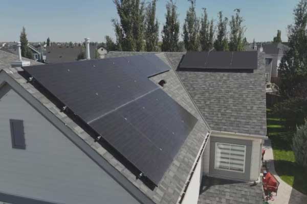 Onion-Lake-Cree-Nation-is-putting-panels-on-123-homes